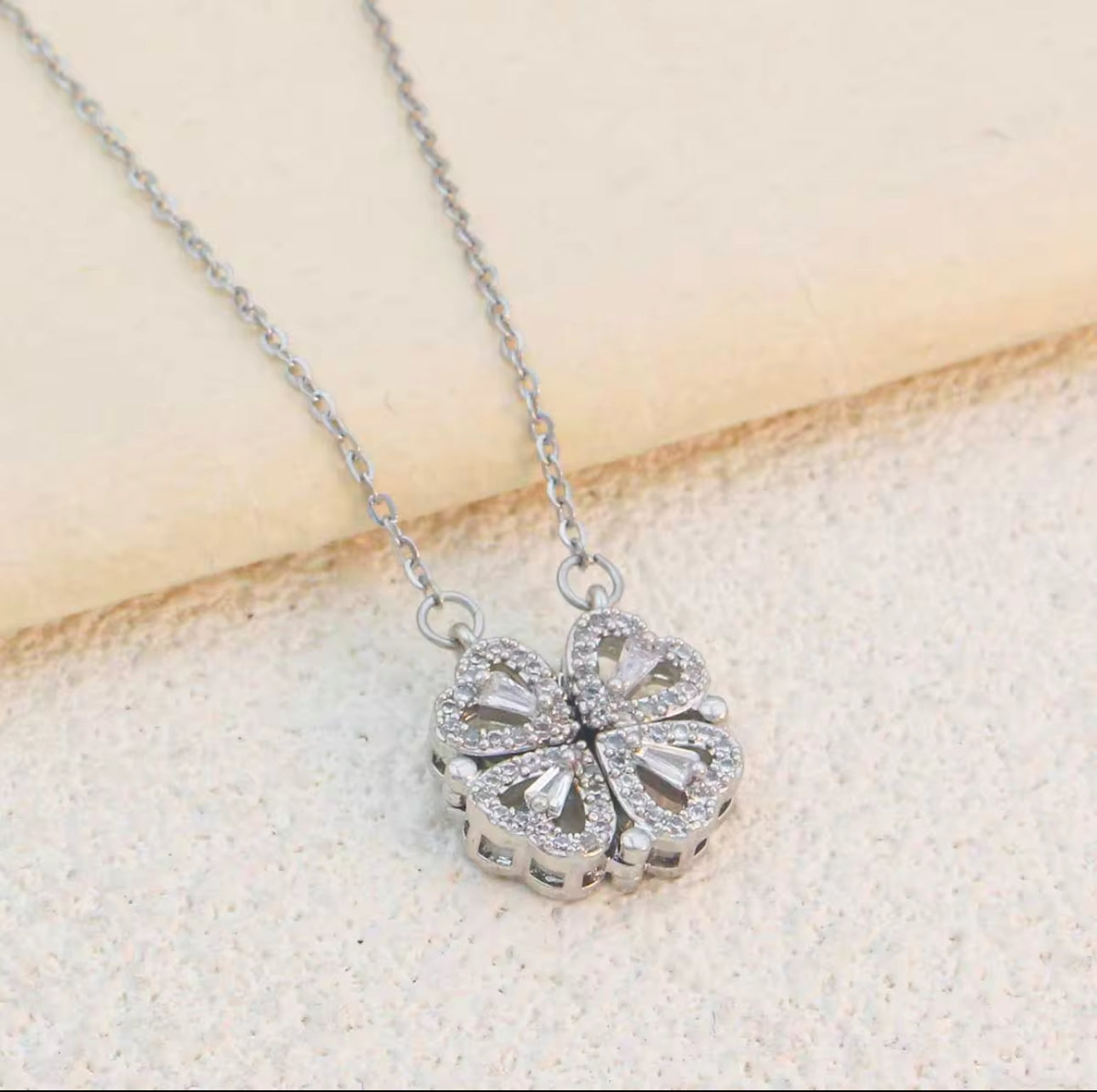 AM-1126 - Gold & Silver Heart/Petal Design)