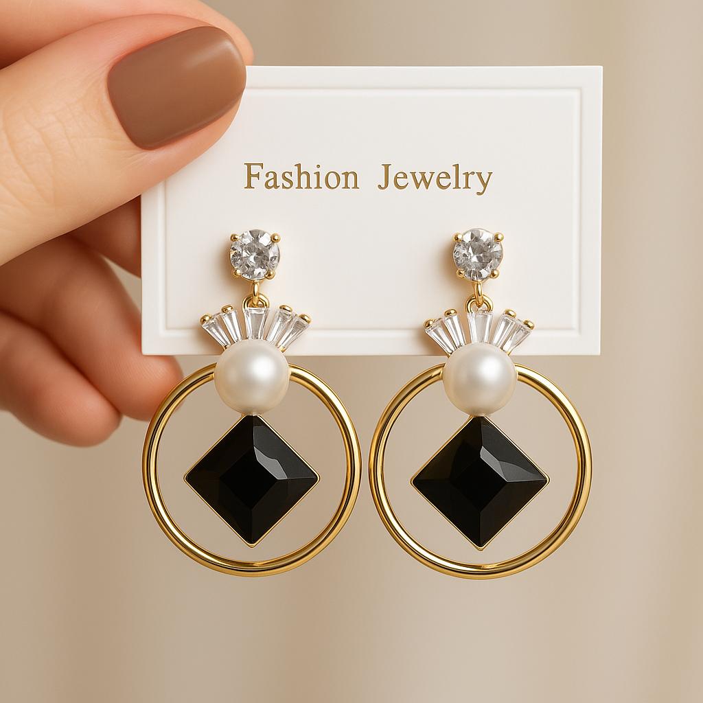 AM-1156- Diamond Inlaid Round Ring Ear hook