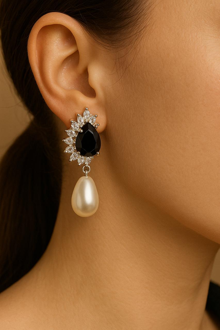 AM-1115 -  Pearl Drop Earrings
